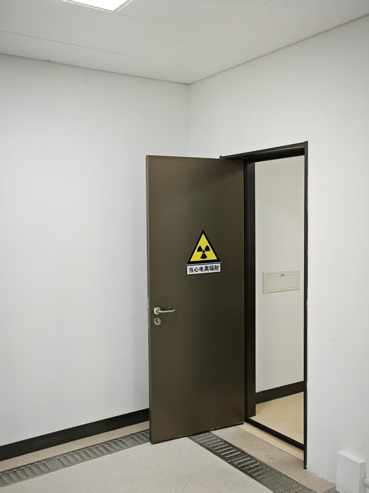 龙岩CT室手动单开防护铅门
